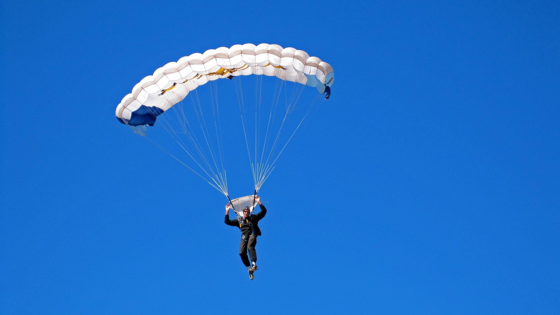 “最佳突破：那些让人惊叹的单勇穿越线路”